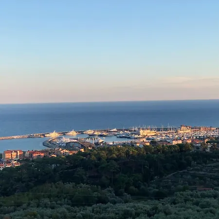 Apartman Laura Pietra Ligure