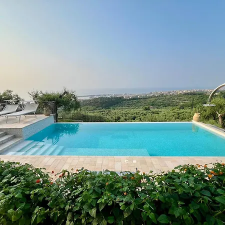 Laura Apartman Pietra Ligure