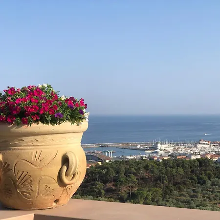 Laura * Pietra Ligure