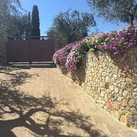 Laura * Pietra Ligure