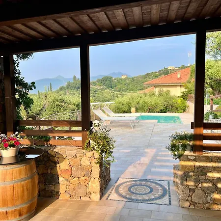 Laura * Pietra Ligure