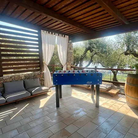 Laura Пьетра-Лигуре